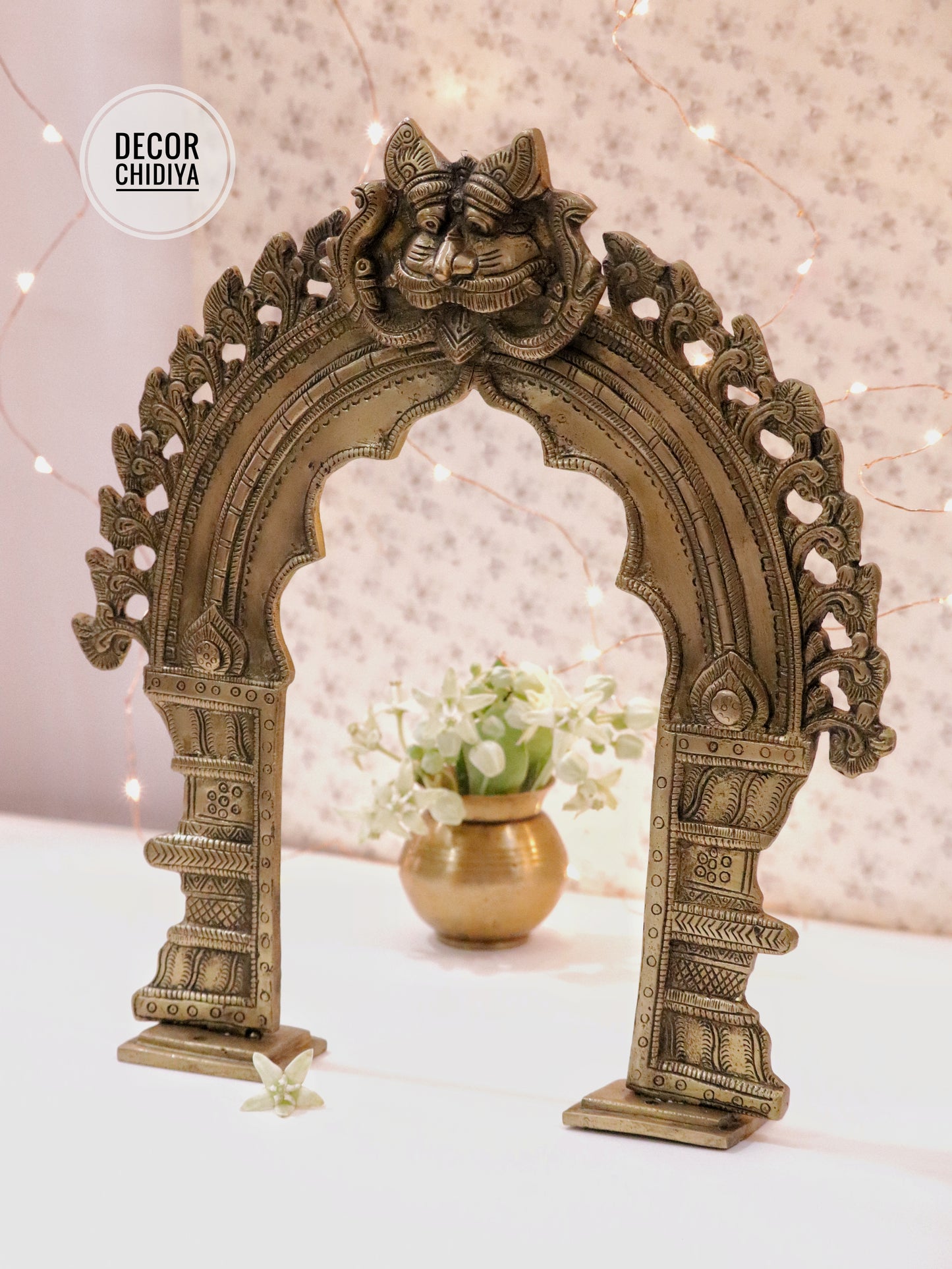 Antique hand carved vintage Kirtimukh Prabhavalli