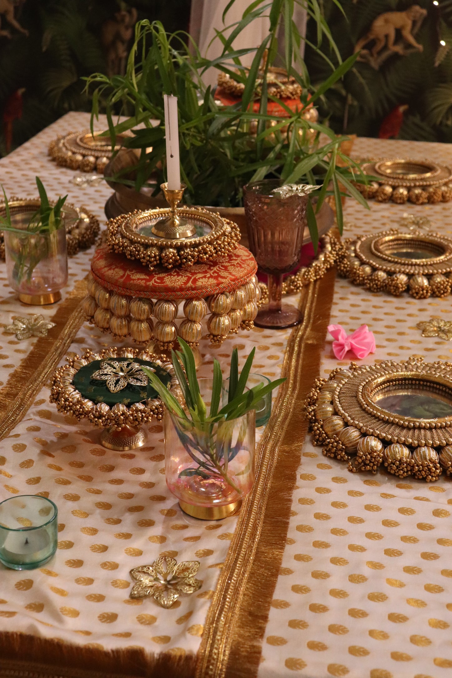 Garmiyon ki sajawat - - Beautiful Indian summer Table decoration - Theme set various