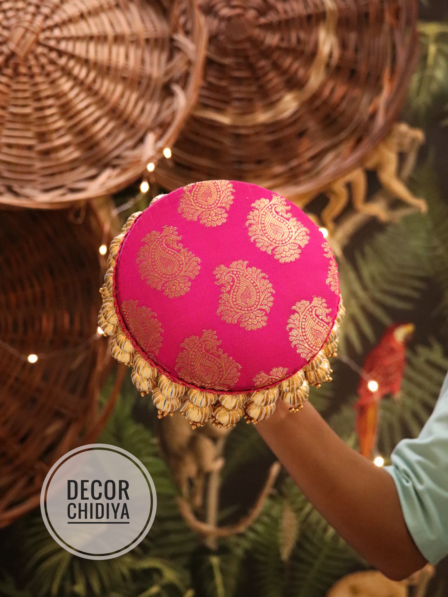 Jalkan - Amrai Rani pink color - Dropping Tassel Placemat