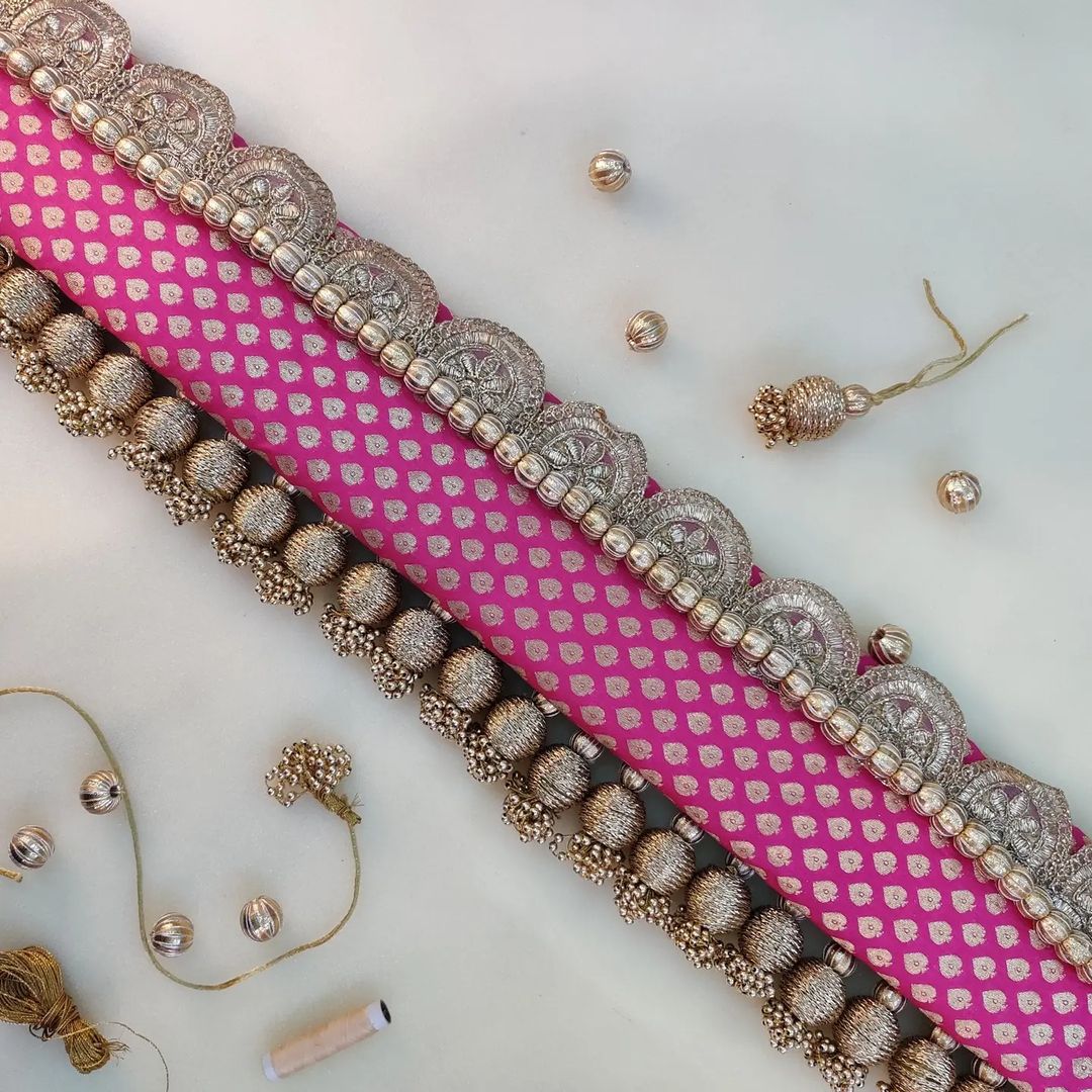 Classic Straight Toran - Rani ranga kalash - small motifs brocade toran