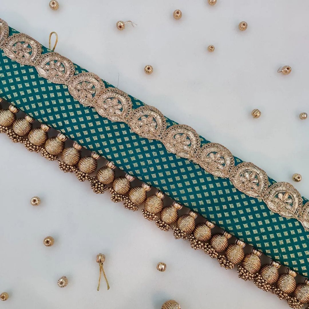 Classic Straight Toran - Neela harit kalash - small motifs brocade toran