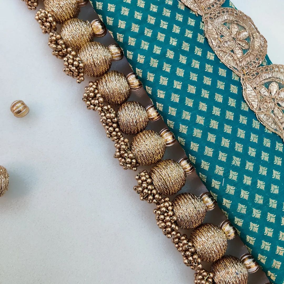 Classic Straight Toran - Neela harit kalash - small motifs brocade toran