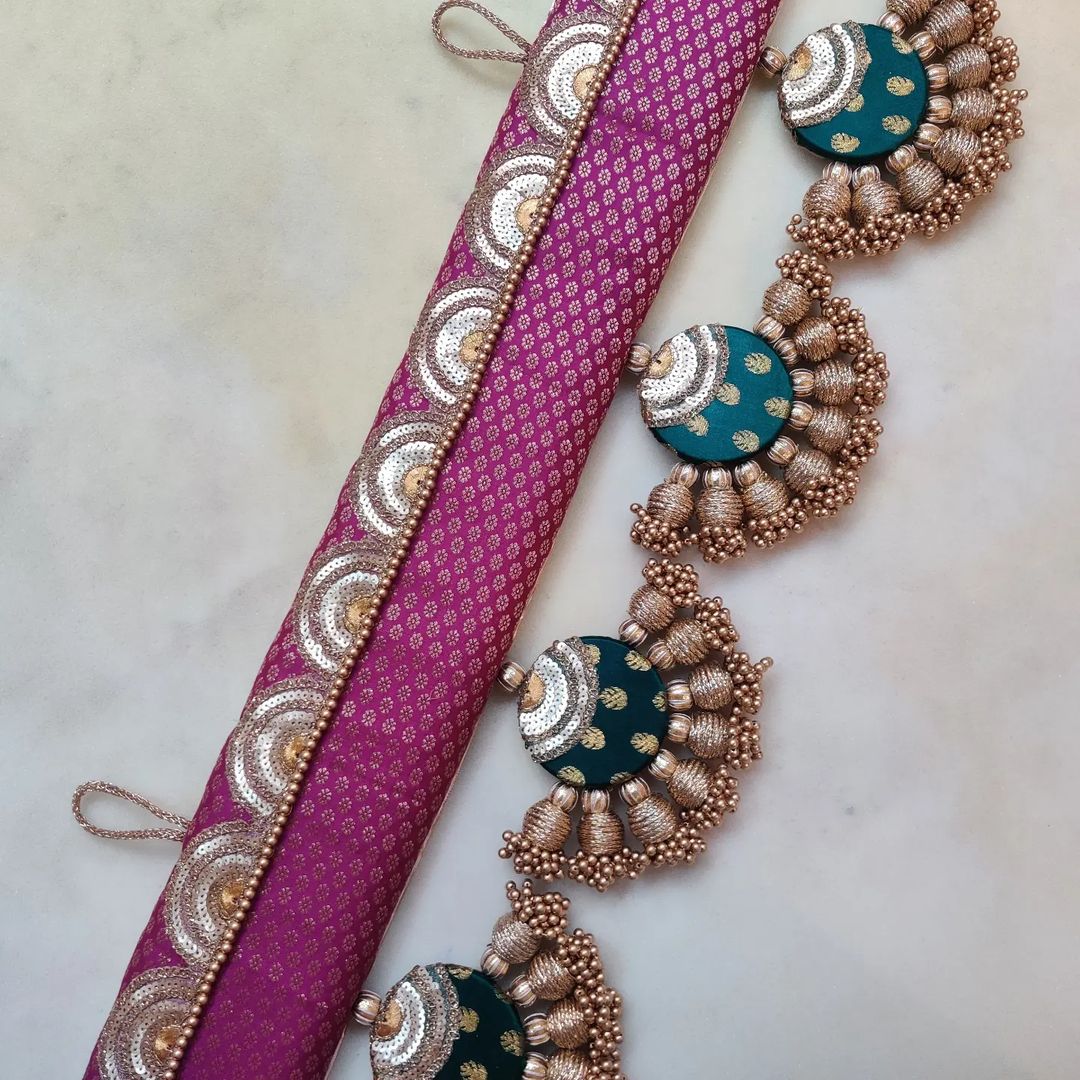 Classic Ardhchandrama or Circular pendant Toran - Gulabi Hara - small motifs brocade toran