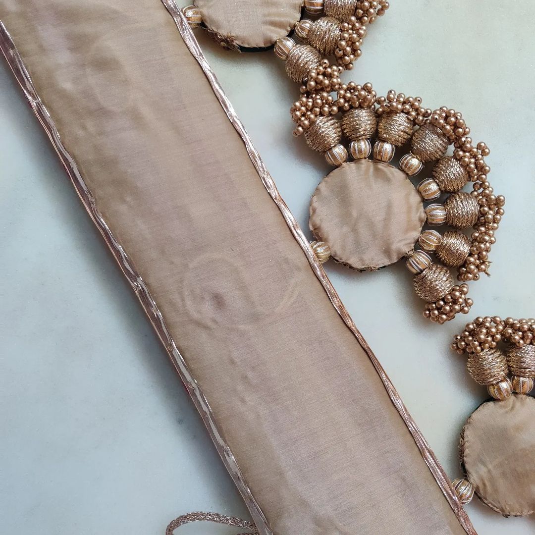 Classic Ardhchandrama or Circular pendant Toran - Gulabi Hara - small motifs brocade toran
