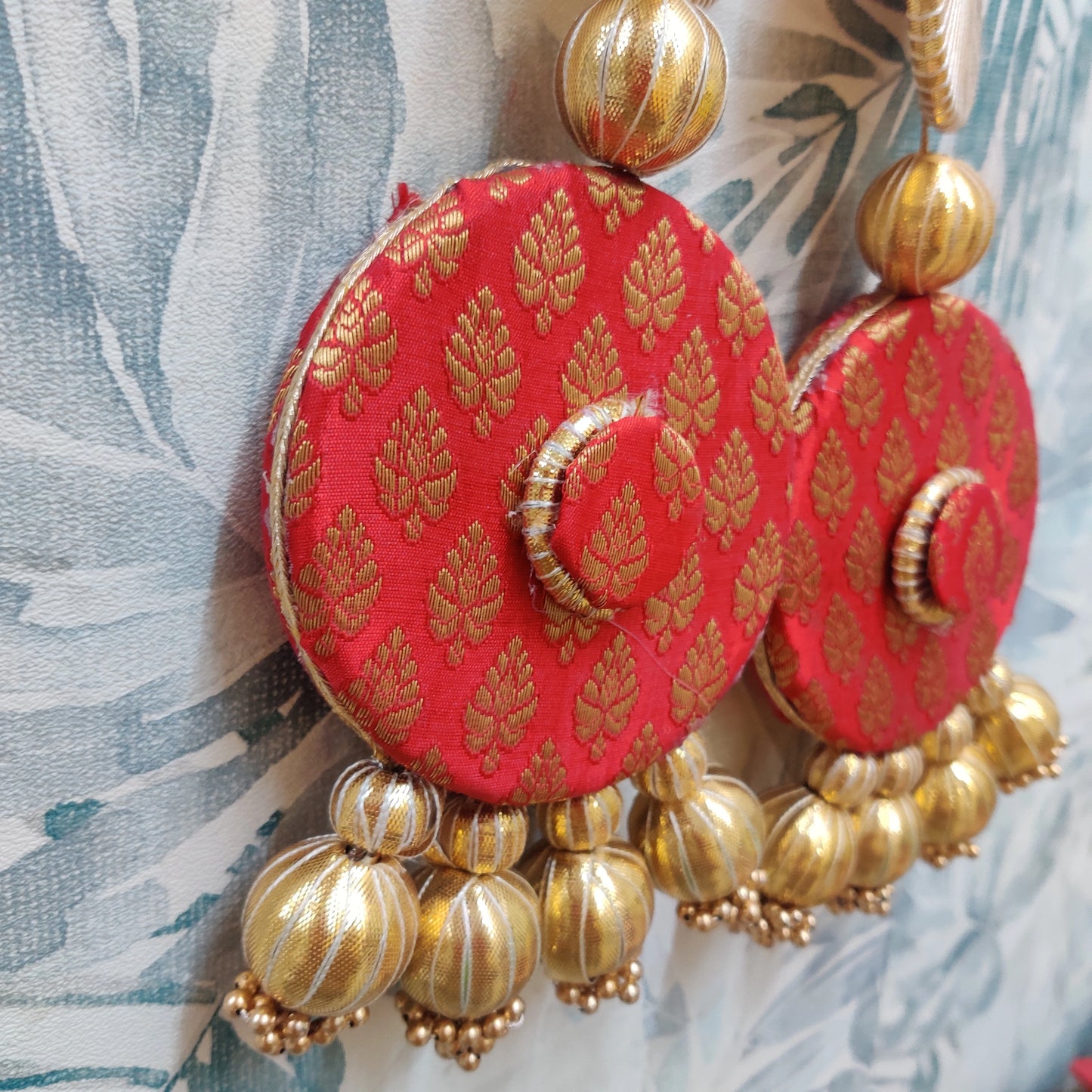 Red - Mini side hangings