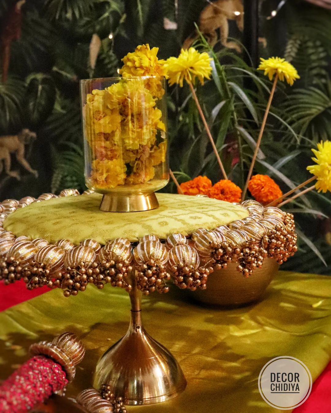 combo of placemats and Gulshan jadau wall hanging theme set