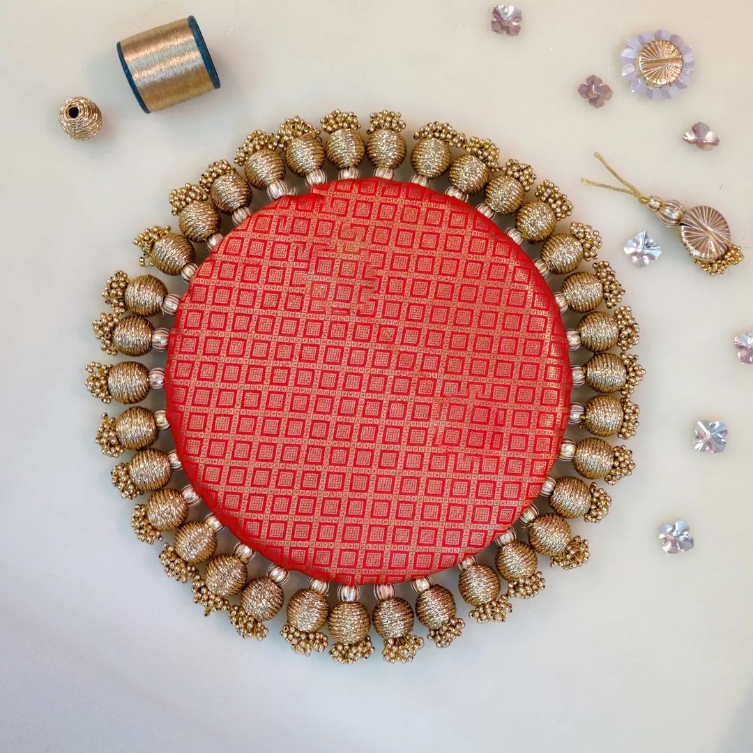 Red and orange placemat and mini hanging - Theme set or combo