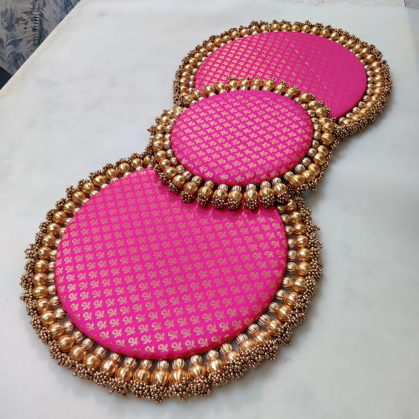 Pink Buti Brocade Placemat & Red Buti Brocade Toran Combo: Elegant Dining & Doorway Décor Set