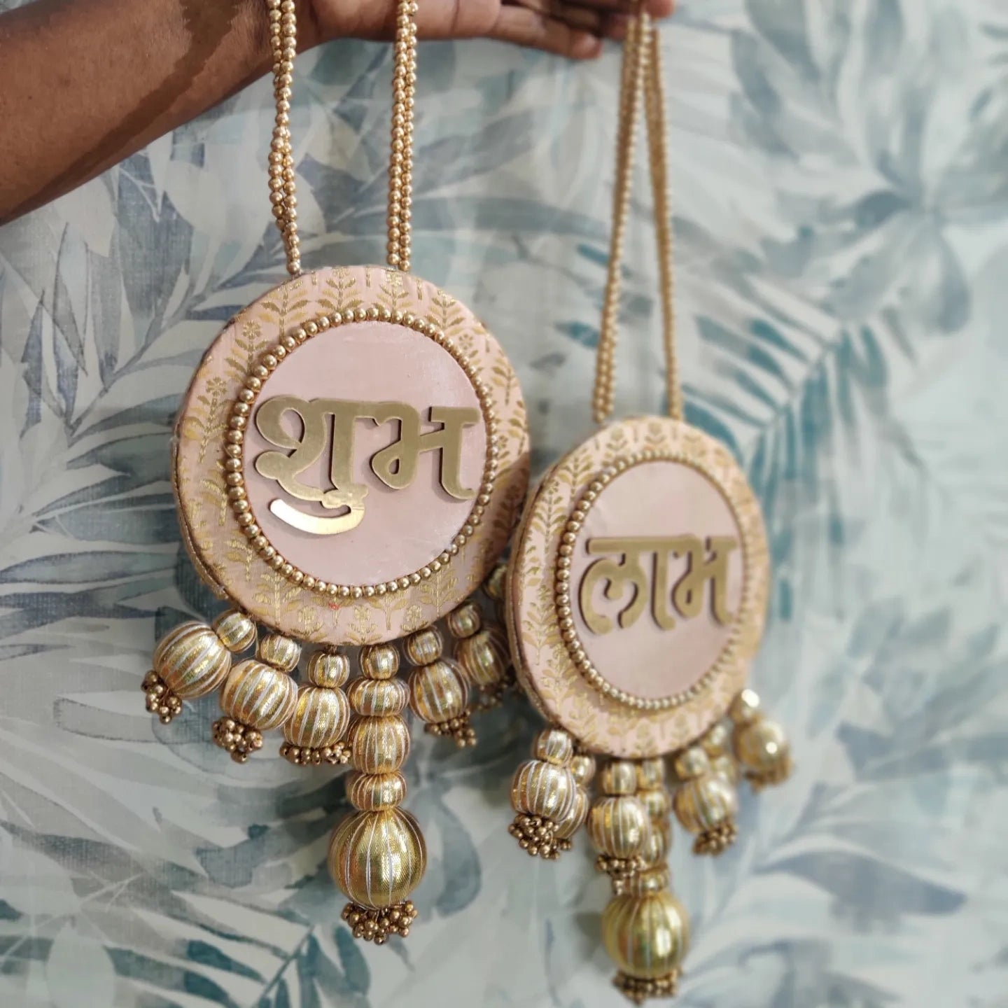 Shubh labh hanging Pair -Peach /Reversible / one side mirror