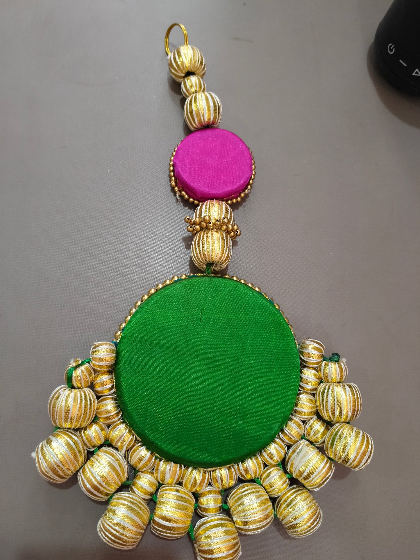 Gulshan - Jadau various color pair - Mini wall hanging set