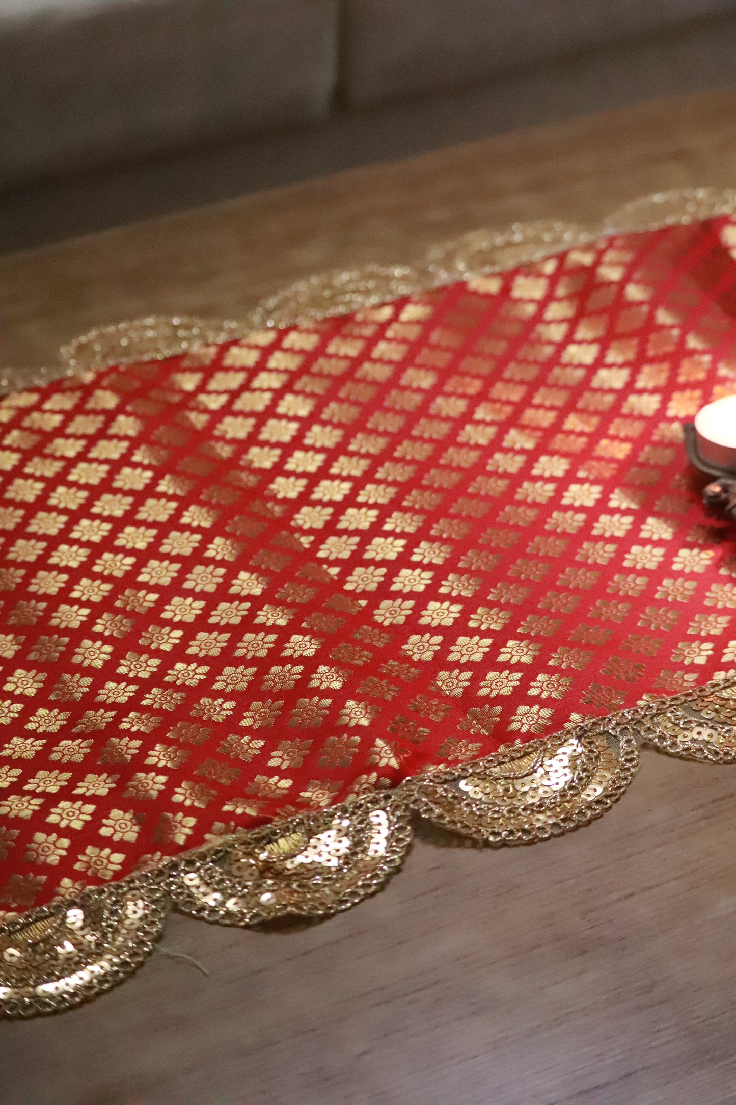 Banarasi Table runner - various sizes - red color