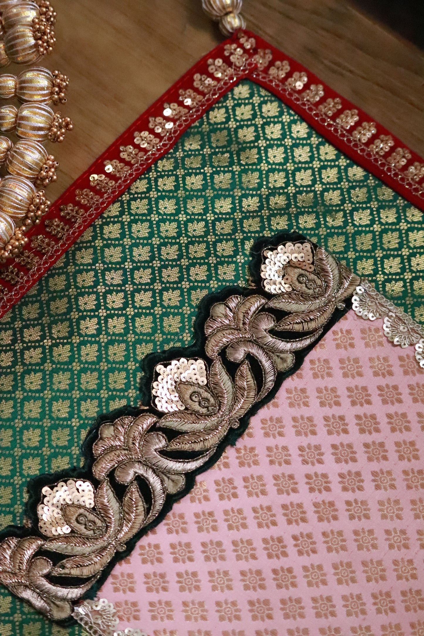 Embroided Banarasi Table runner - Green and pink