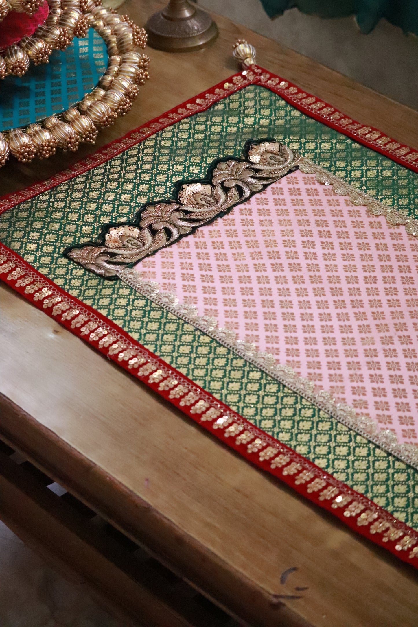 Embroided Banarasi Table runner - Green and pink