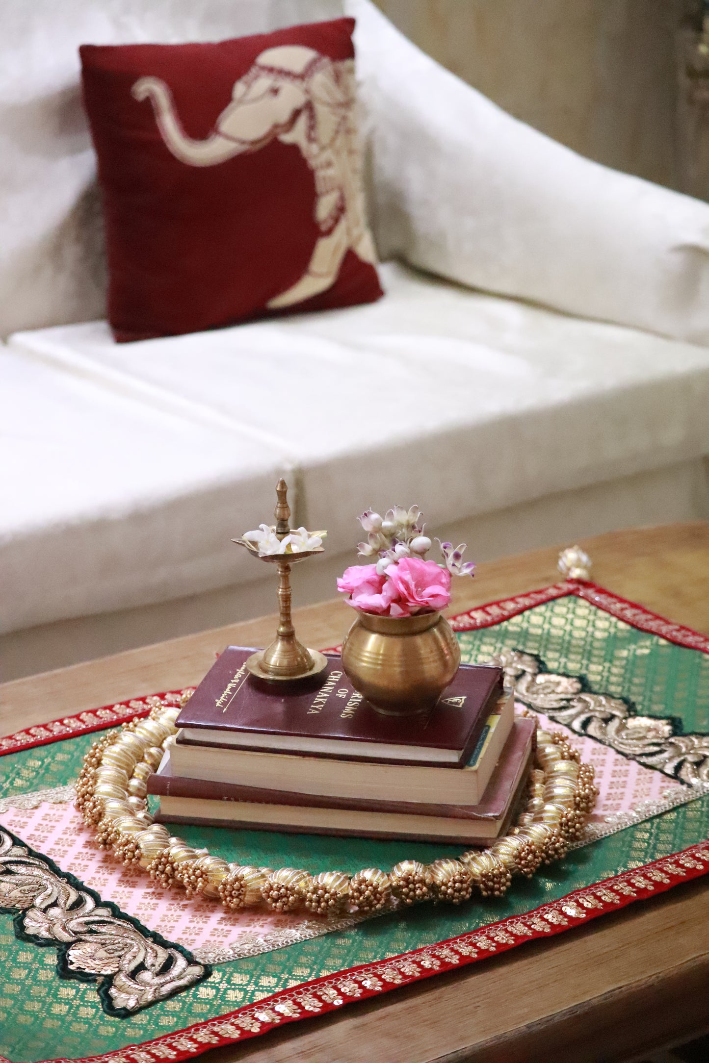 Embroided Banarasi Table runner - Green and pink