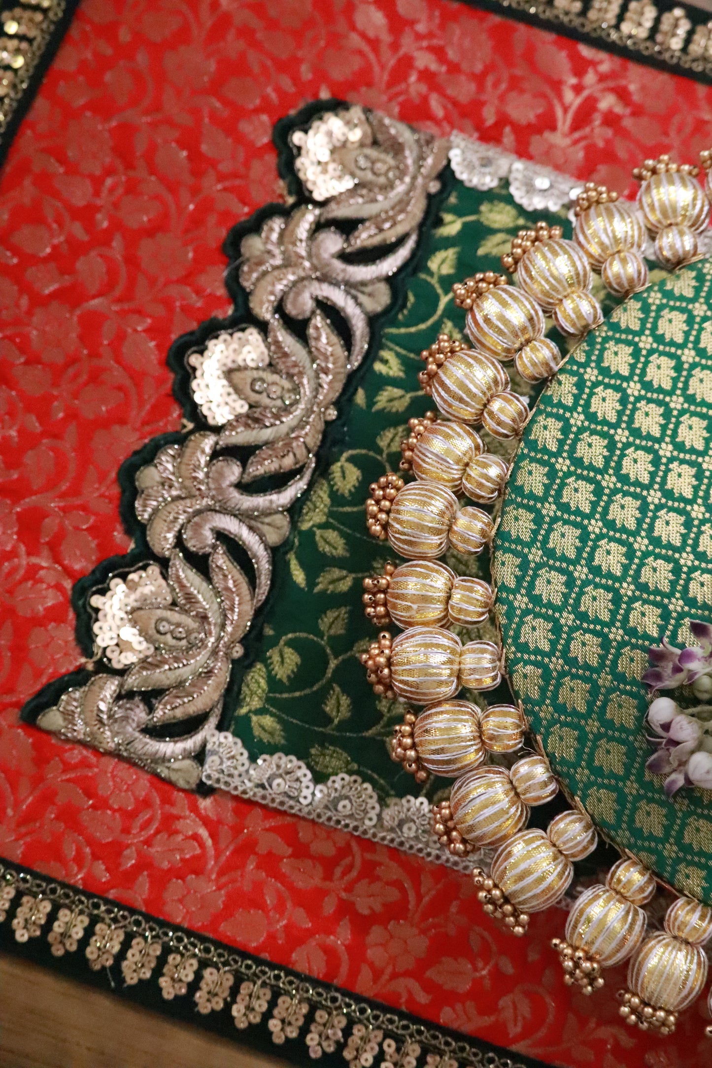 Embroided Banarasi Table runner - Red and green