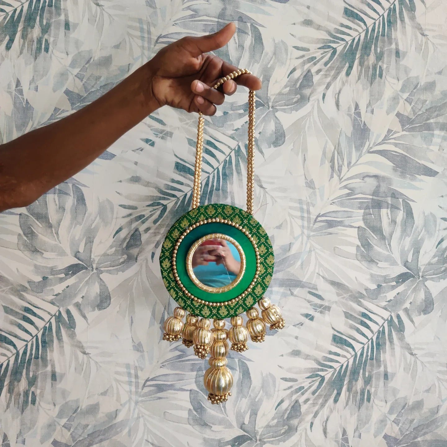 Shubh labh hanging Pair - Green /Reversible / one side mirror