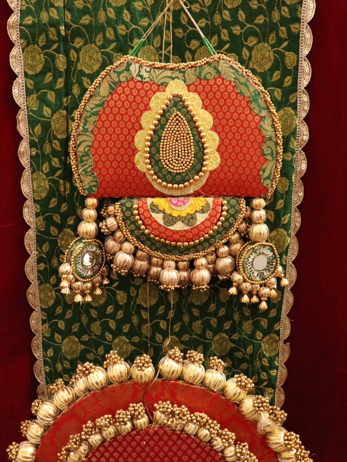 Shree Samriddhi Pooja Decor Set | Premium Red & Green Pooja Chowki Set with Banarasi Backdrop & Brass Accessories | Decor Chidiya