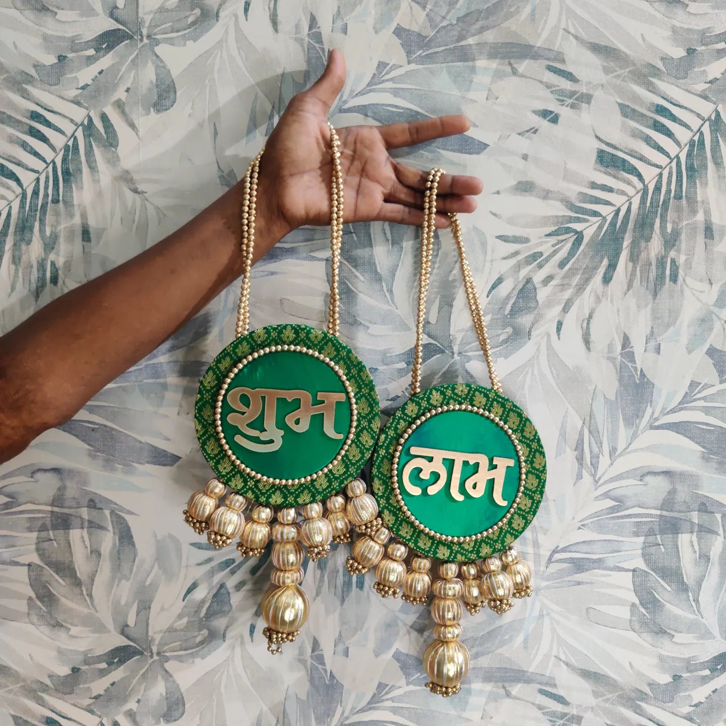 Shubh labh hanging Pair - Green /Reversible / one side mirror