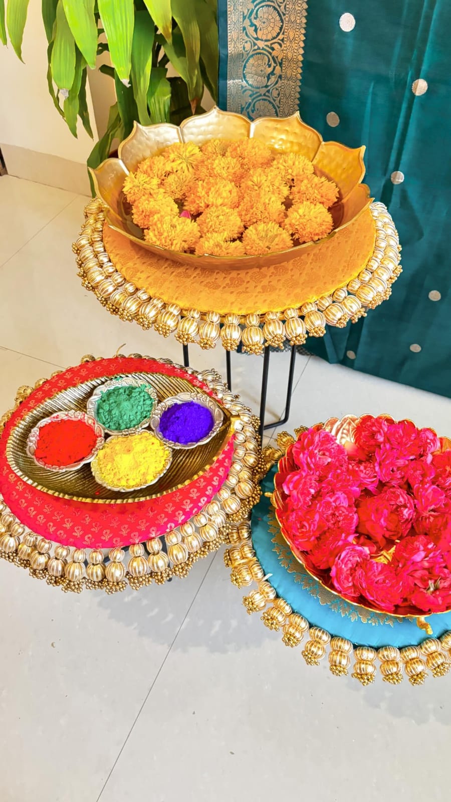 S_Sangeeta x Decorchidiya wall hanging ardhchandrama wall hanging set