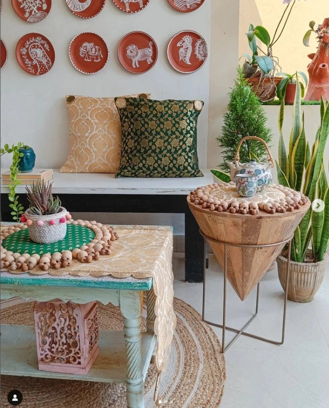 Green & Beige Brocade Décor Set: 2 Placemats (14 inches) & 2 Cushion Covers Ensemble
