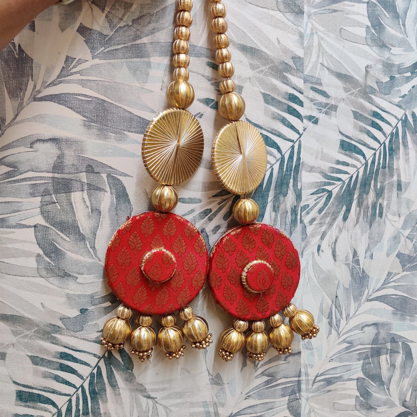 Red - Mini side hangings
