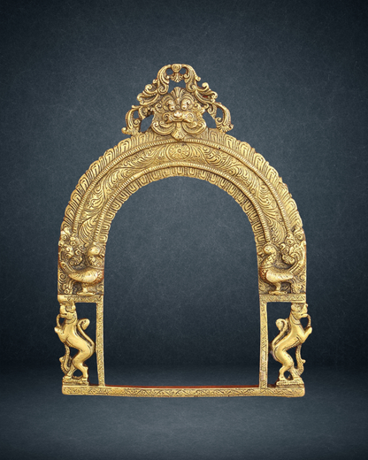 Antique hand carved Yali and kirtimulk prabhavalli