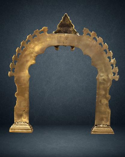 Antique hand carved  kirtimulk prabhavalli
