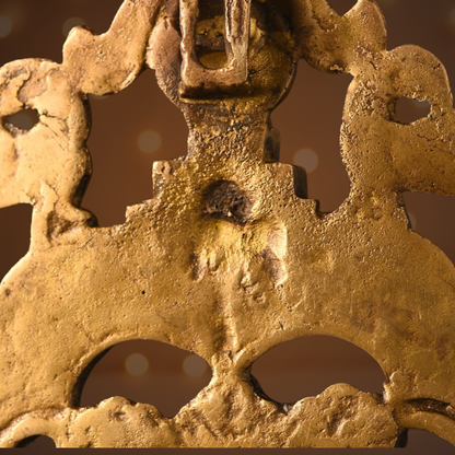 Antique hand carved parrot prabhavalli