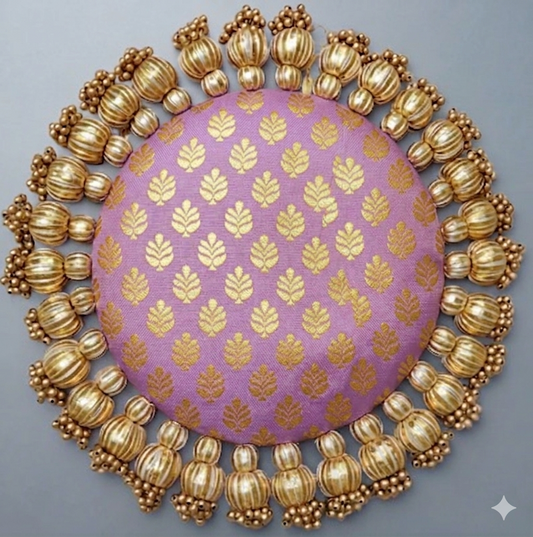 lilac - classic placemat - golden beads