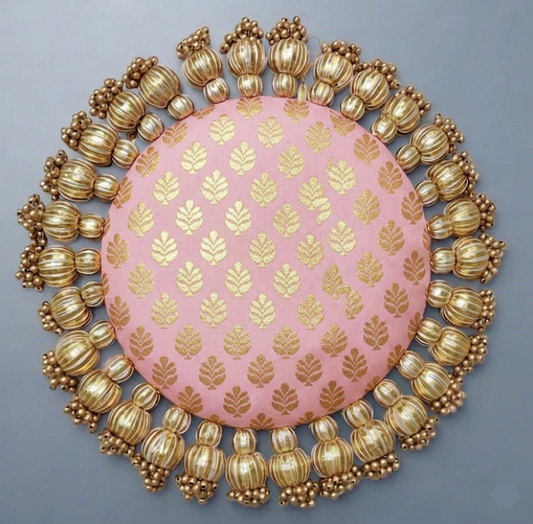 Baby pink- classic placemat - golden beads
