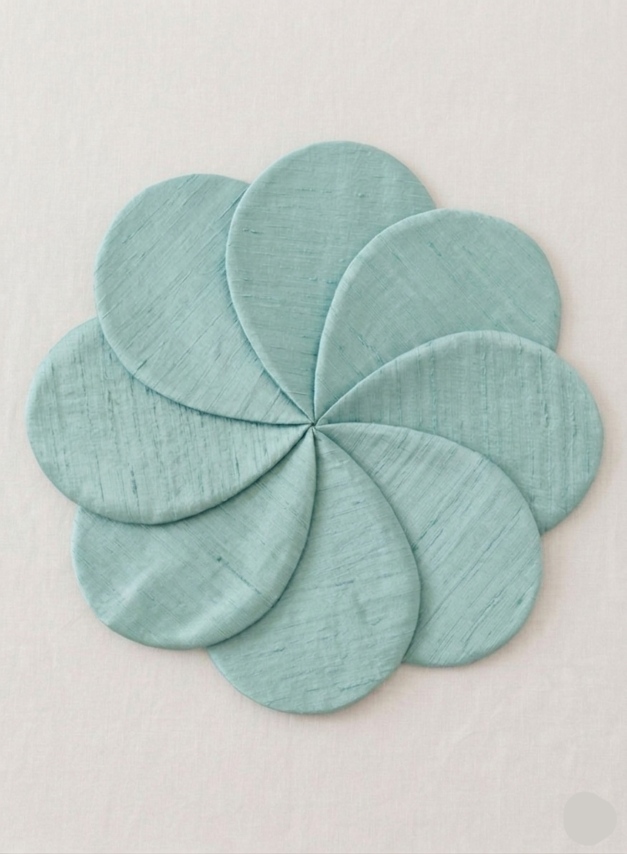 Light Aqua Flower Shape Layered Placemat – Textured Brocade Table Mat