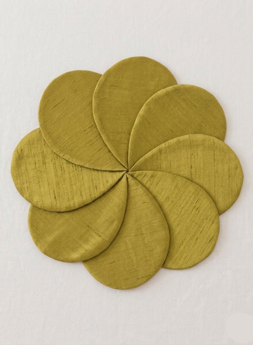 Pistachio Flower Shape Layered Placemat – Textured Brocade Table Mat