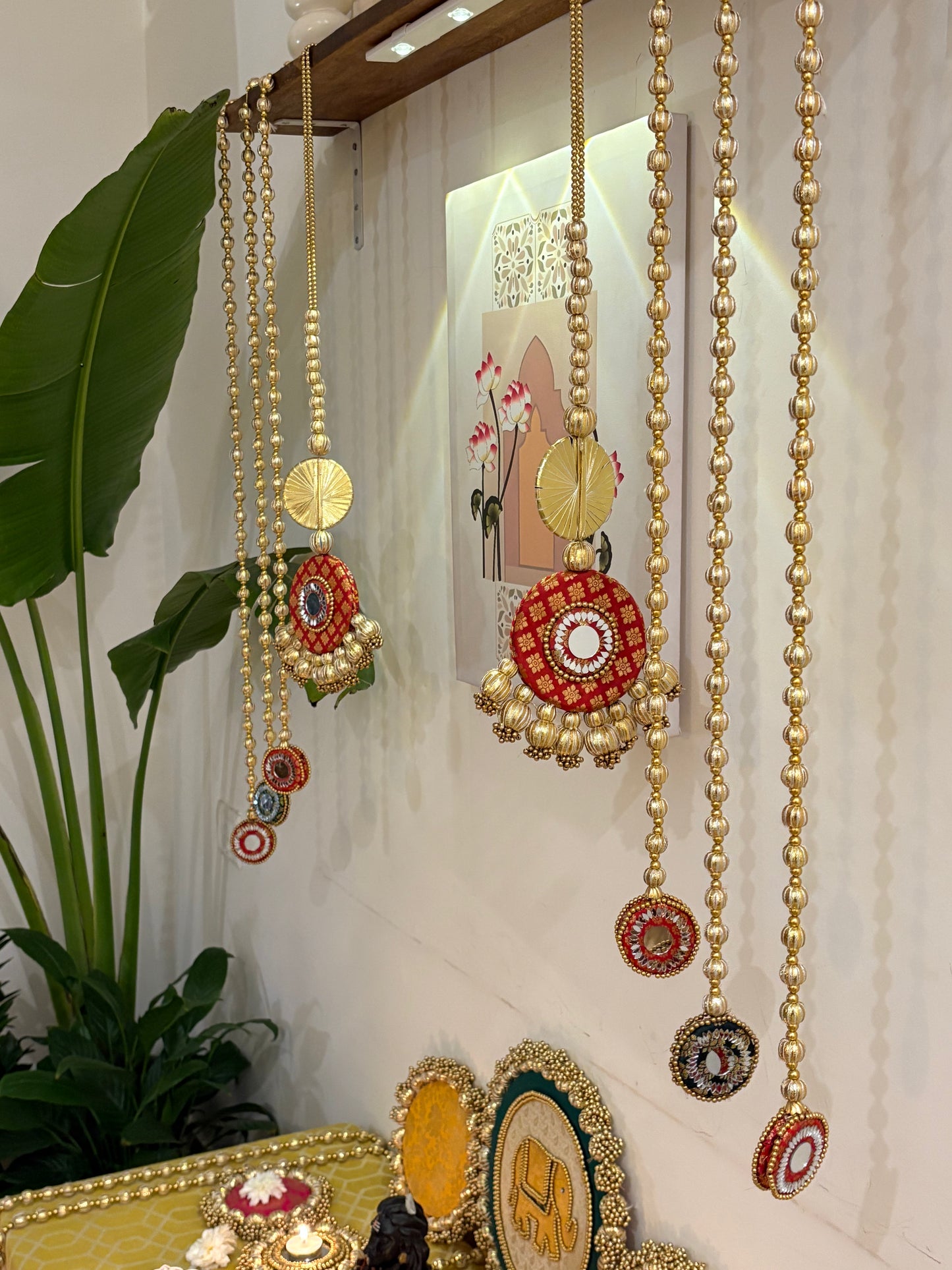 Decorthecorner x Decorchidiya – Full Mandir Decor Set (24 pcs, Mandir not included)