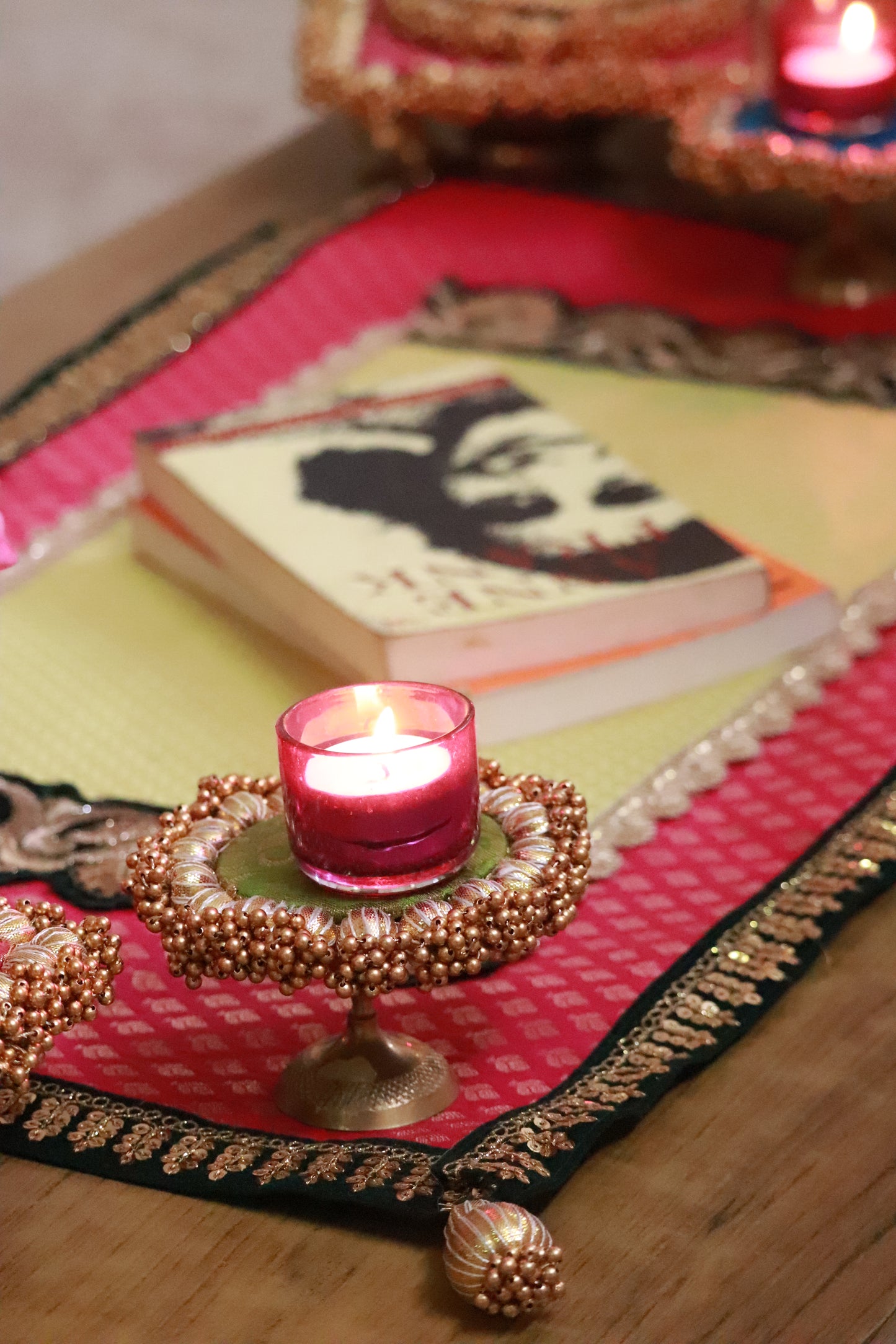 Embroided Banarasi Table  runner - Hot pink and Yellow