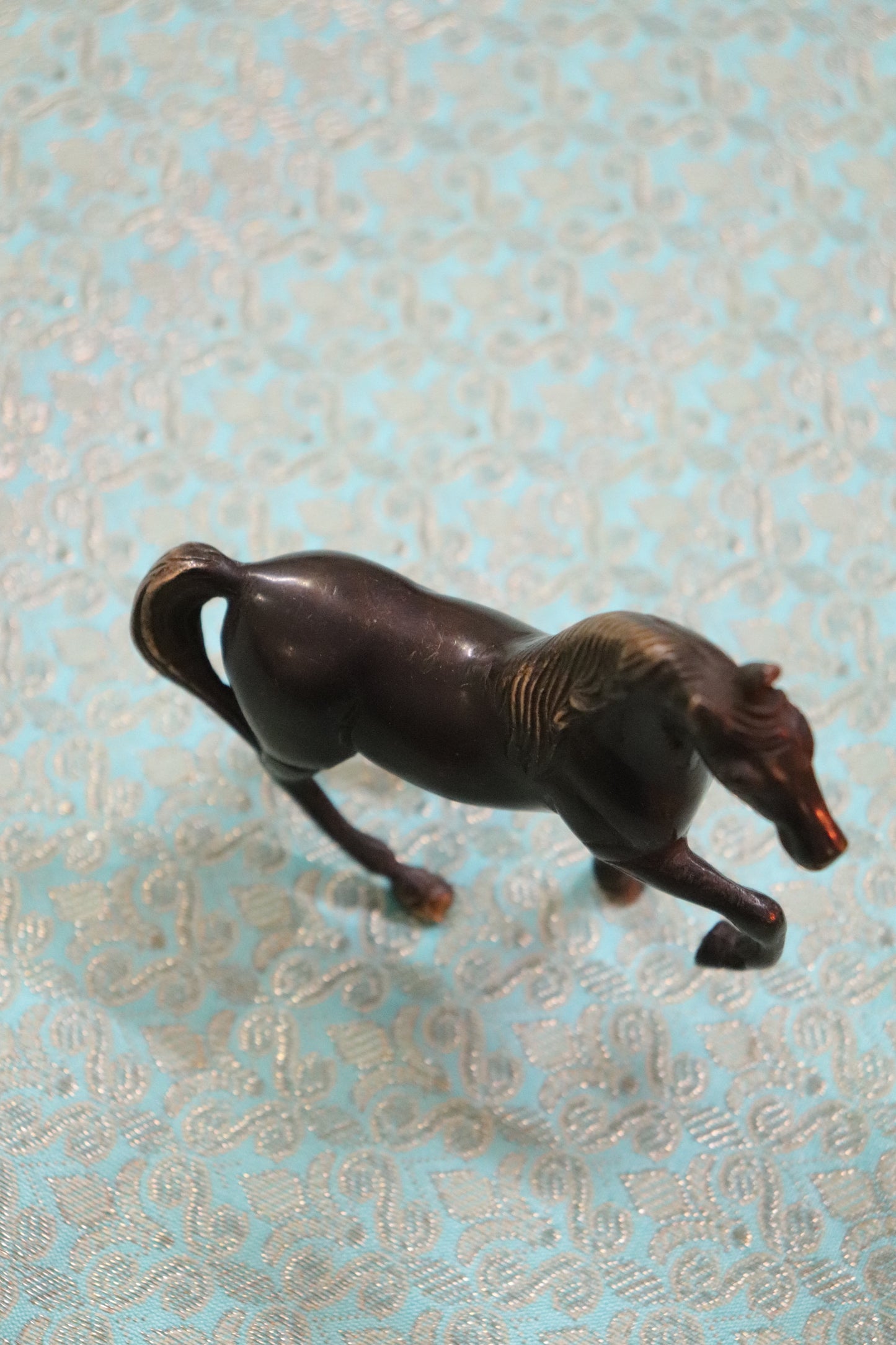 Handcrafted Brass Black Polished Horse Idol – Antique Gold Finish