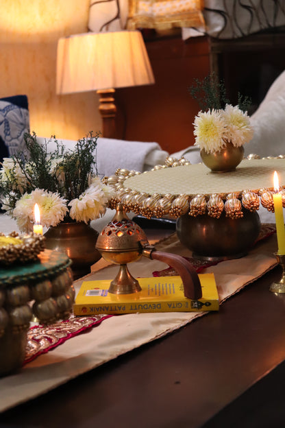 Crème Coffee Table- Coffee table decor in the theme of creme color - creme placemat set