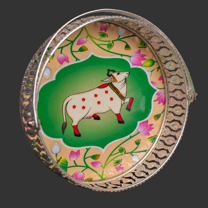 Pichwai Cow & Lotus Tray – 6 & 8 Inch - Beige and Green