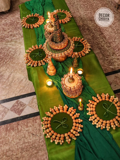 Emerald Banarasi Jewel Tablescape Decor Set – Handcrafted Indian Green Tablescape with Banarasi Fabric, Pearl & Wooden Bead Accents for Festive Dining, Wedding & Home Styling