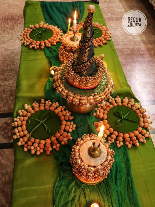Emerald Banarasi Jewel Tablescape Decor Set – Handcrafted Indian Green Tablescape with Banarasi Fabric, Pearl & Wooden Bead Accents for Festive Dining, Wedding & Home Styling