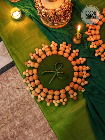 Emerald Banarasi Jewel Tablescape Decor Set – Handcrafted Indian Green Tablescape with Banarasi Fabric, Pearl & Wooden Bead Accents for Festive Dining, Wedding & Home Styling