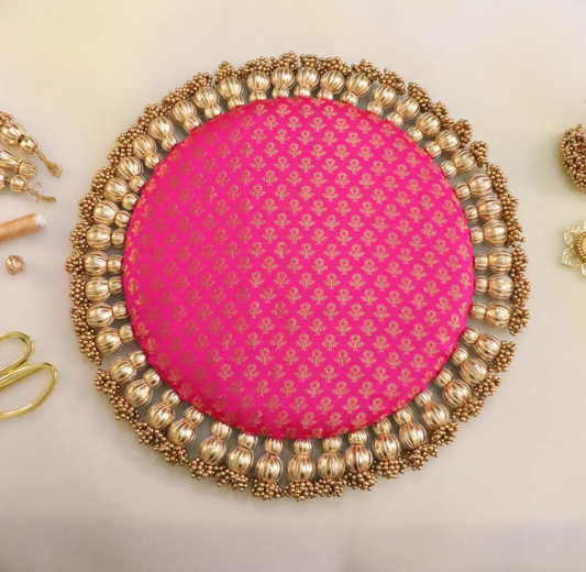 Rani pink - classic placemat - golden beads