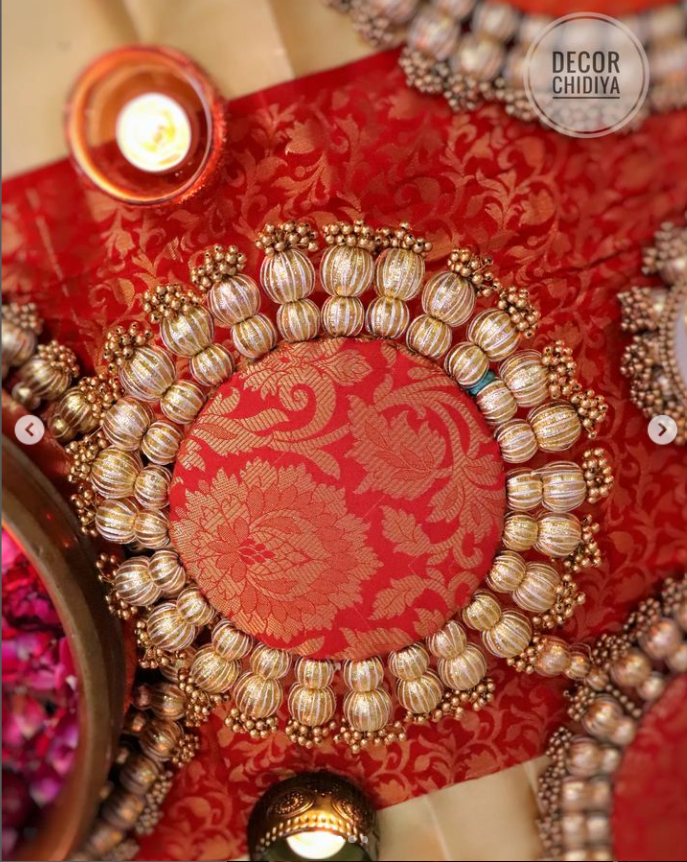 poojas_decor_edits x Decorchidiya – Royal Crimson Ardhchandrama Festive Decor Set – 15 Pieces