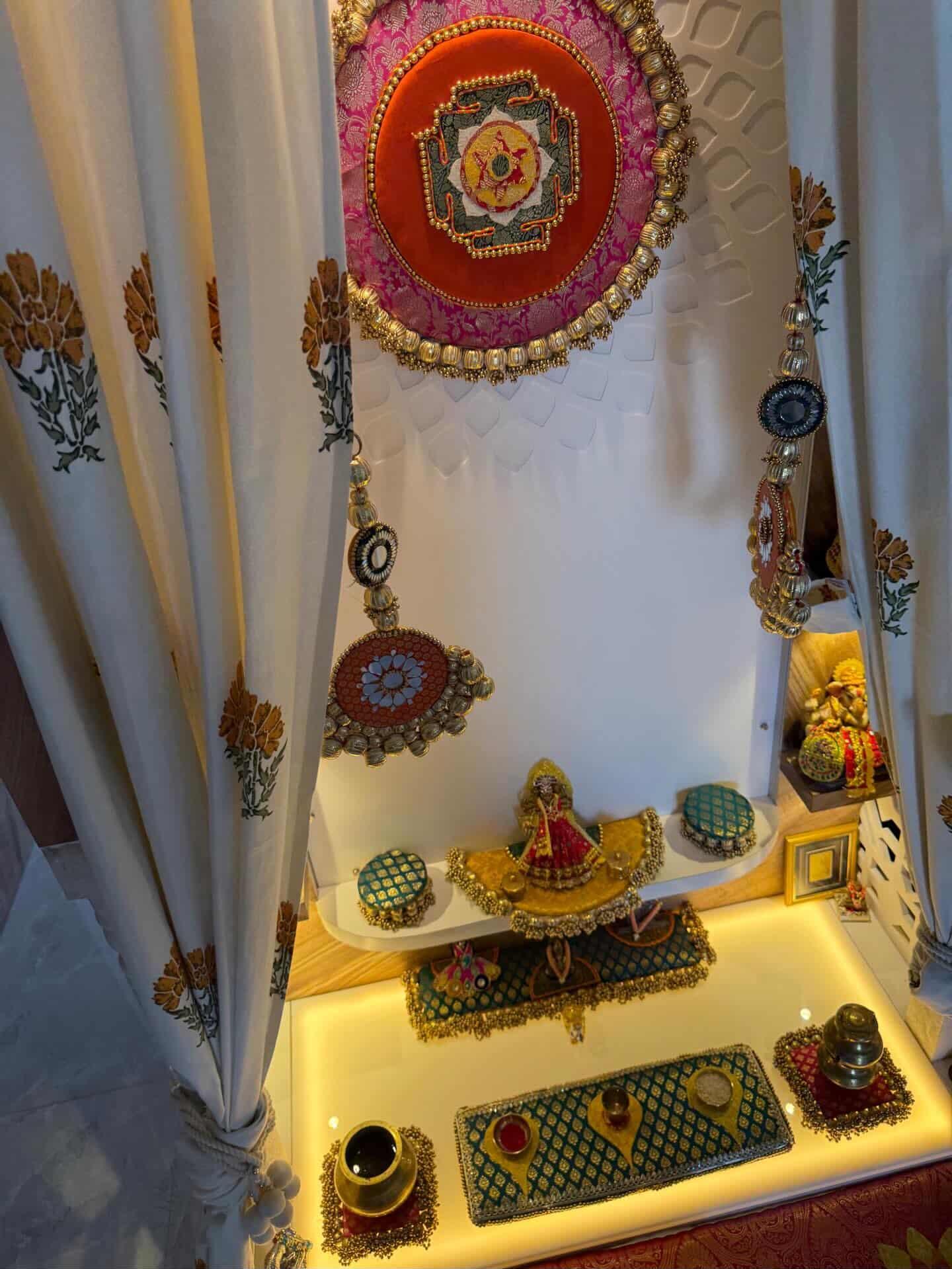 Ramna Home Rhythm x Decorchidiya Home Mandir Decor Set – Multi-Piece Festive & Floral Collection
